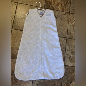 Halo fleece sleep sack 
Med